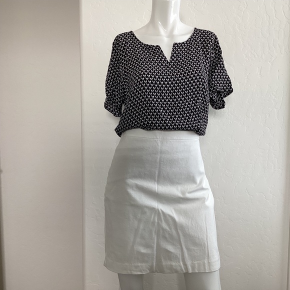 J. Jill women’s black/white blouse, size L, short sleeves, 100% rayon - Picture 9 of 11